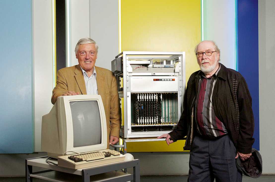Carl August Zehnder (left) and Niklaus Wirth shown in 2006 with Lilith. Photo: Christian Beutler, NZZ